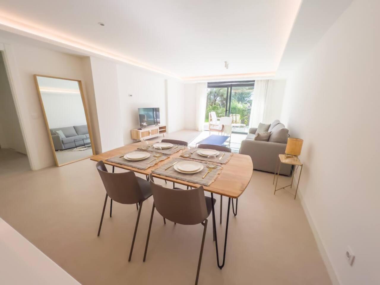 Ferienwohnung Bajo Con Jardin En La Milla De Oro Marbella Exterior foto