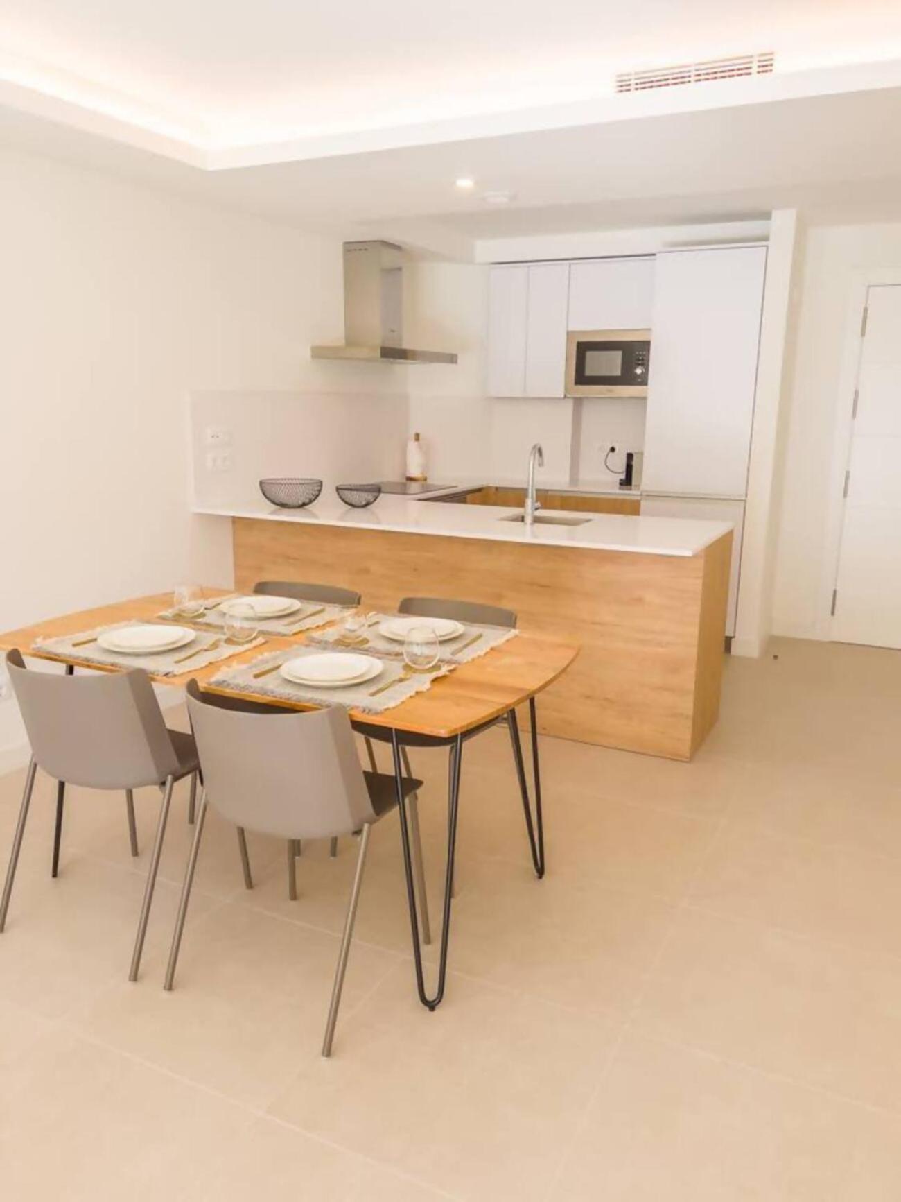 Ferienwohnung Bajo Con Jardin En La Milla De Oro Marbella Exterior foto