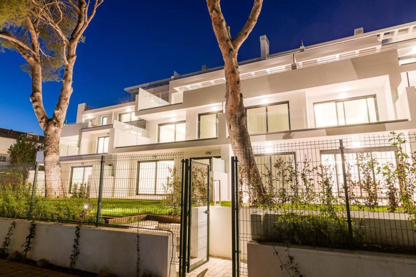 Ferienwohnung Bajo Con Jardin En La Milla De Oro Marbella Exterior foto